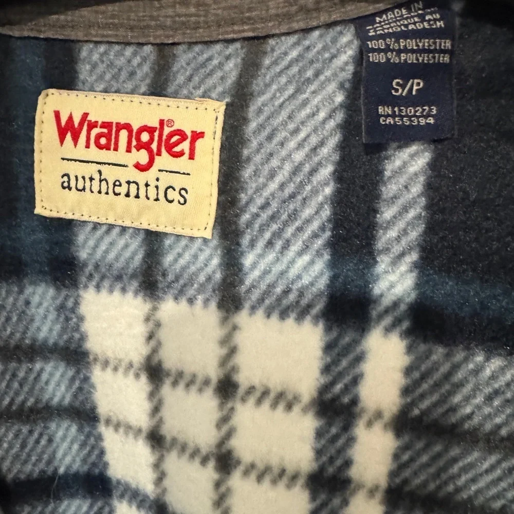Wrangler Authentics Men's Long Sleeve Heavyweight Fleece Shirt in Total Eclipse